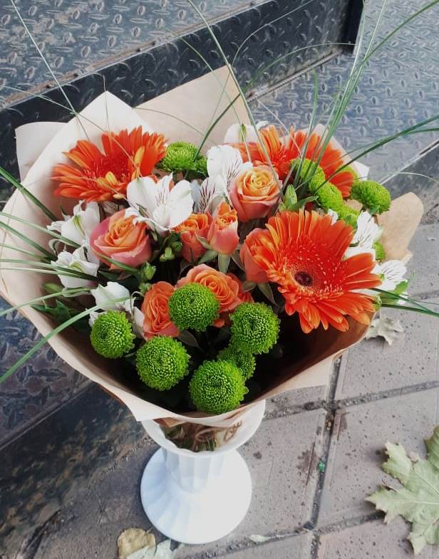 Букет цветов из: Герберы, Хризантемы, Альстромерии и Розы в Бежецке