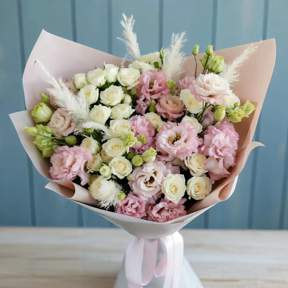 Букет цветов из: Альстромерии и Розы в Бежецке