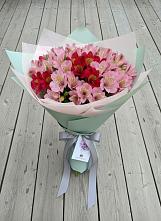 Букет цветов из:  Альстромерии #REPLACE_PRED# Бежецке