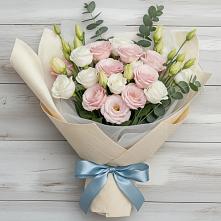 Букет цветов из:  Лизиантусы #REPLACE_PRED# Бежецке