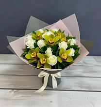 Букет цветов из:  Орхидеи и Розы в Бежецке