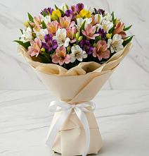 Букет цветов из:  Альстромерии в Бежецке