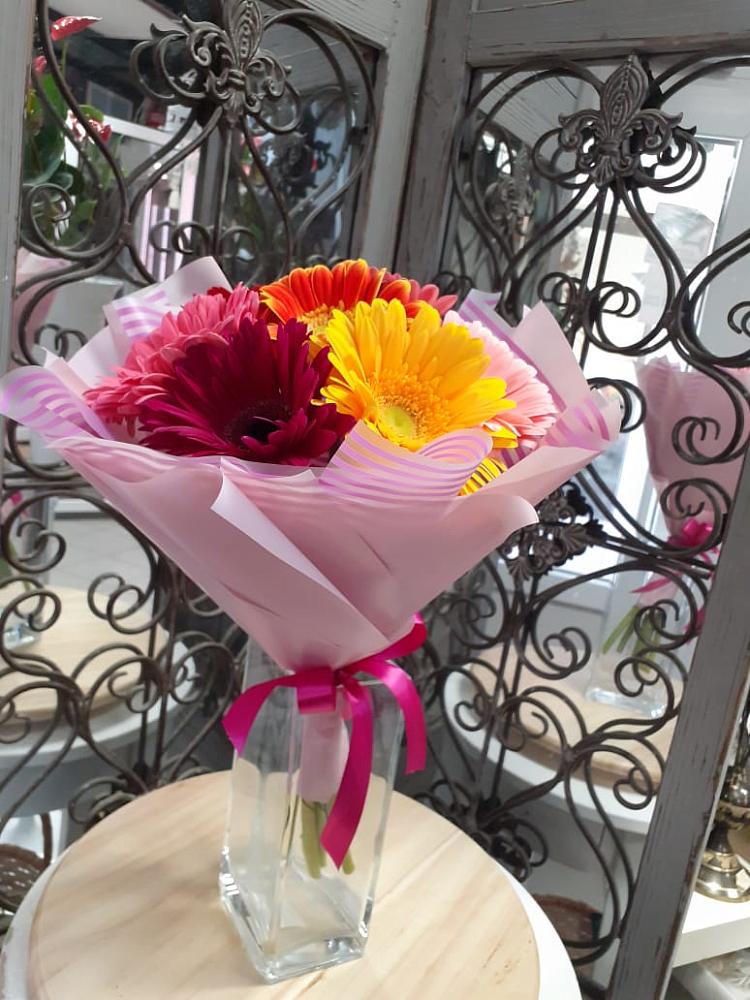 Букет цветов из: Герберы в Бежецке