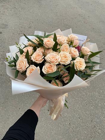 Букет Кремовые розы Латте в Бежецке