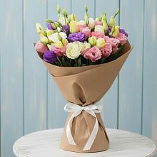 Букет цветов из:  Лизиантусы в Бежецке