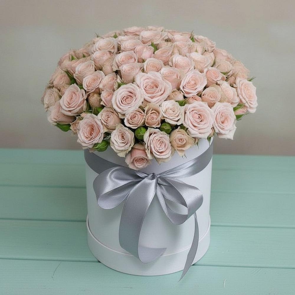 Цветочная композиция из Розы в шляпной коробке в Бежецке